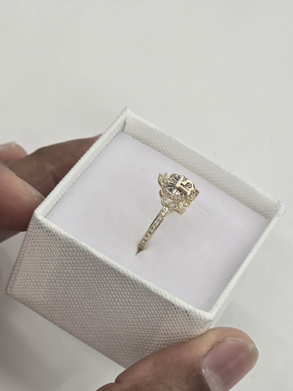 15 Crown Ring in Gold with Clear Stones - Women's Jewelry - Picture 4 of 8